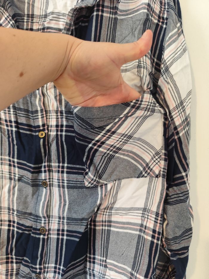 Chemise à carreaux fluide Taille 54
Kiabi - photo numéro 6