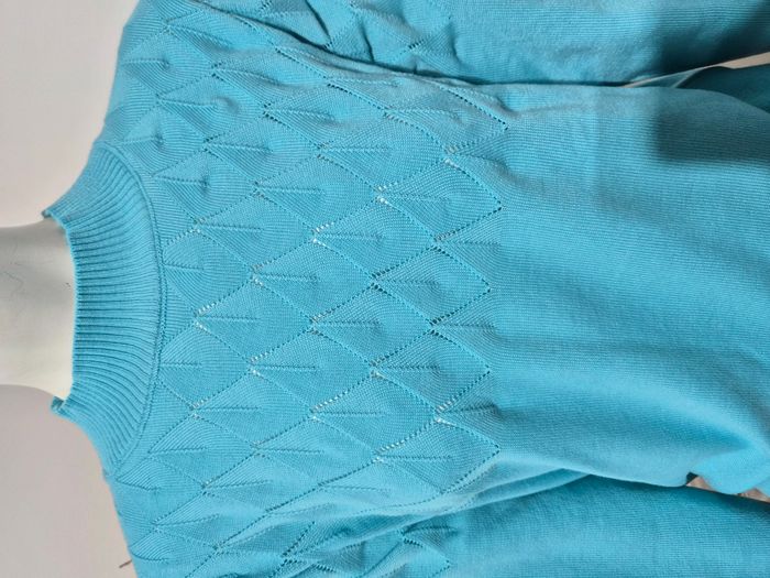 Pull bleu à motif losanges – Taille M – Très bon état - photo numéro 2