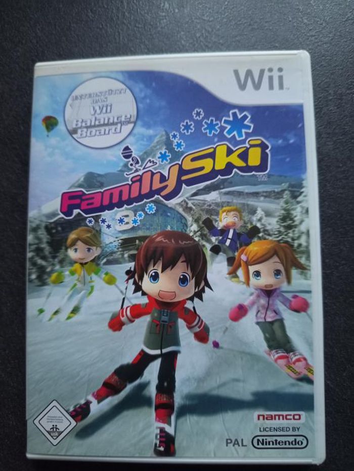 Nintendo - Wii - Family ski