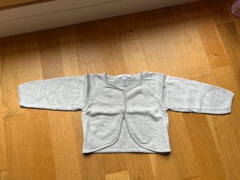 Gilet boléro gris chiné clair bébé fille Obaïbi