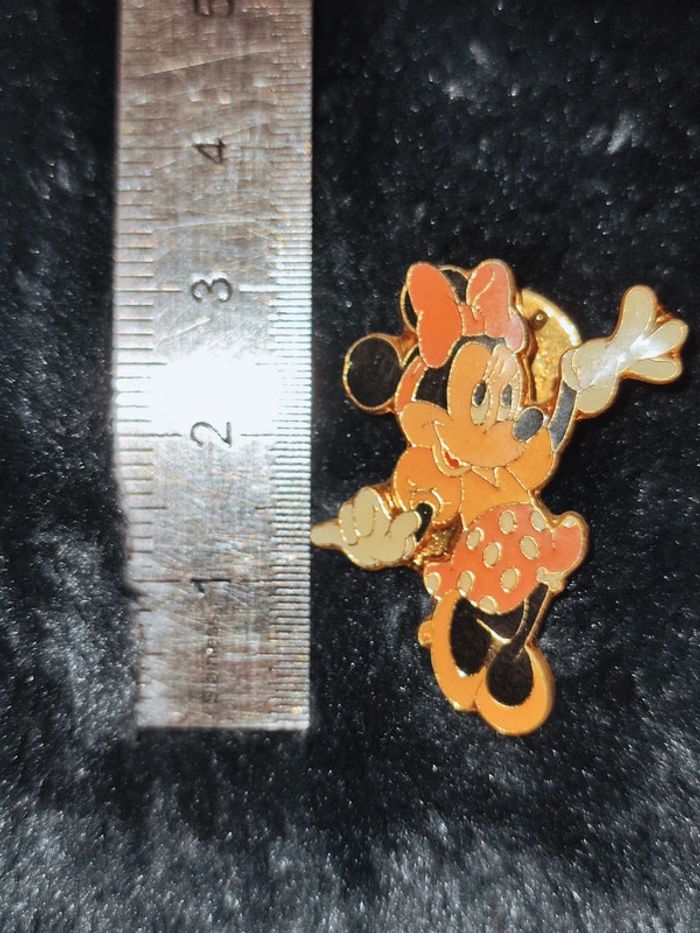 Pin's Minnie mouse Disney - photo numéro 2