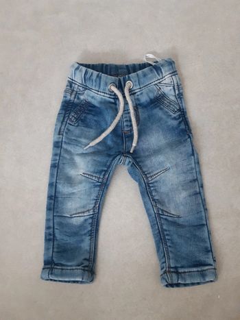 Jean forme joggeuse t.68cm (6mois)