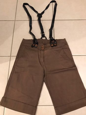 Short taupe
