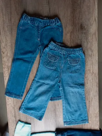 Lot de 2 jeans 2 ans