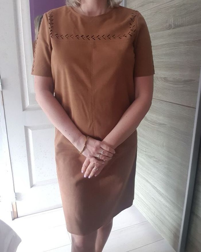 Magnifique robe suédine taille 40 Promod marron