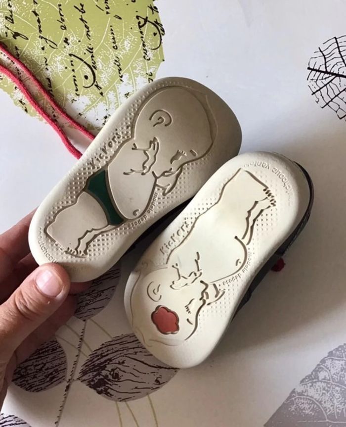 Jolie paire de Kickers taille 20 bleu marine rouge et grise - photo numéro 4