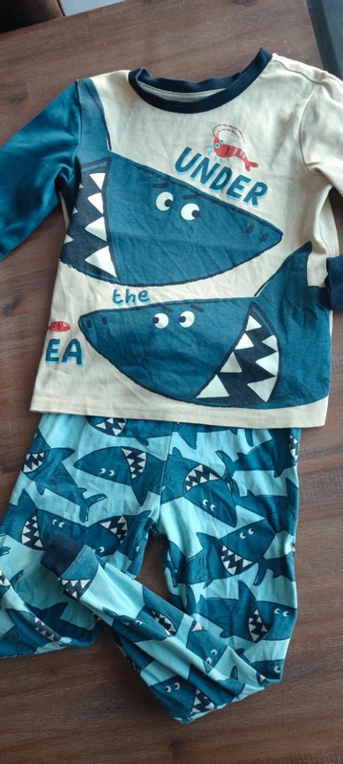 Joli pyjama 2 pièces mi-saison T6ans