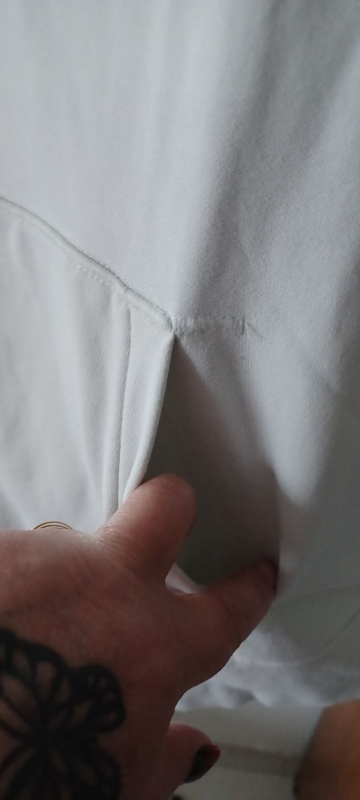 Très beau sweat à capuche femme T S - photo numéro 4