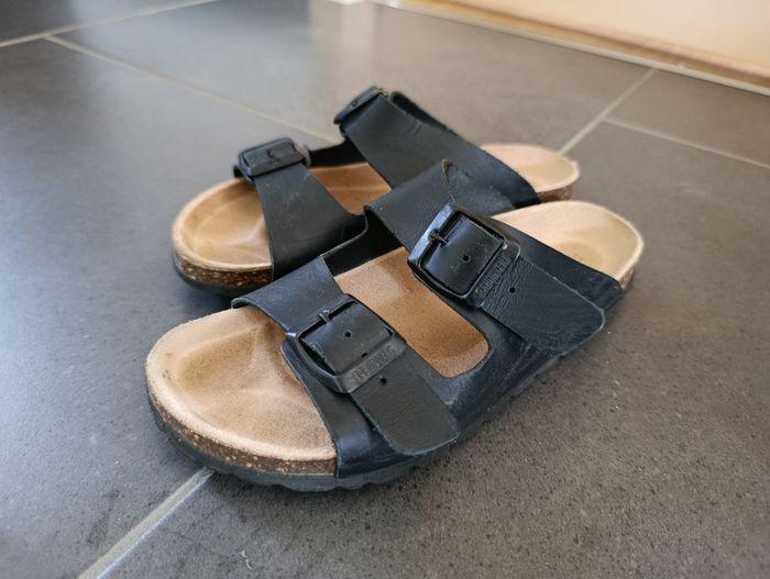 Sandales enfant Babunkers cuir quasi neuves - photo numéro 1