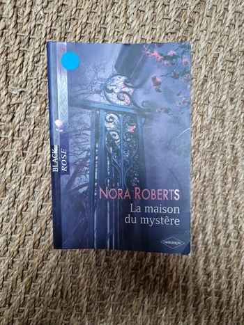 Nora roberts: la maison du mystère