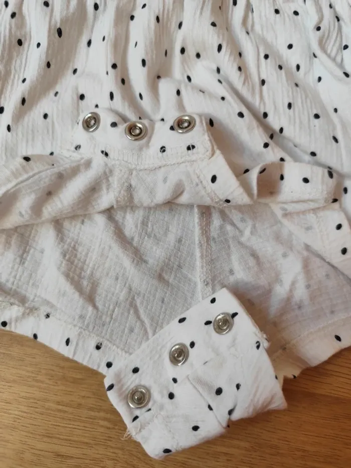 Combinaison short 18 mois - photo numéro 2