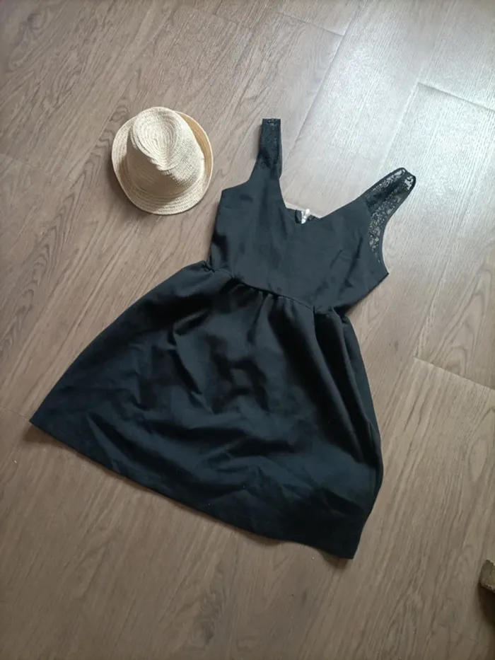 Magnifique robe patineuse Cache cache 40