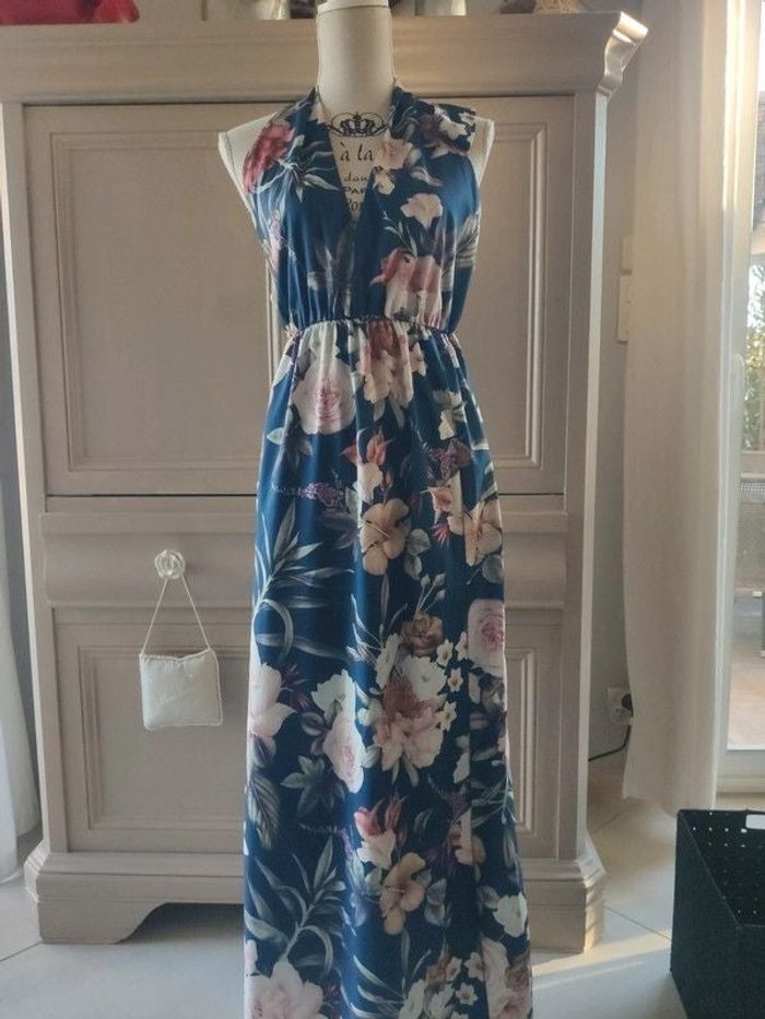 Robe longue portefeuille dos nu taille 38