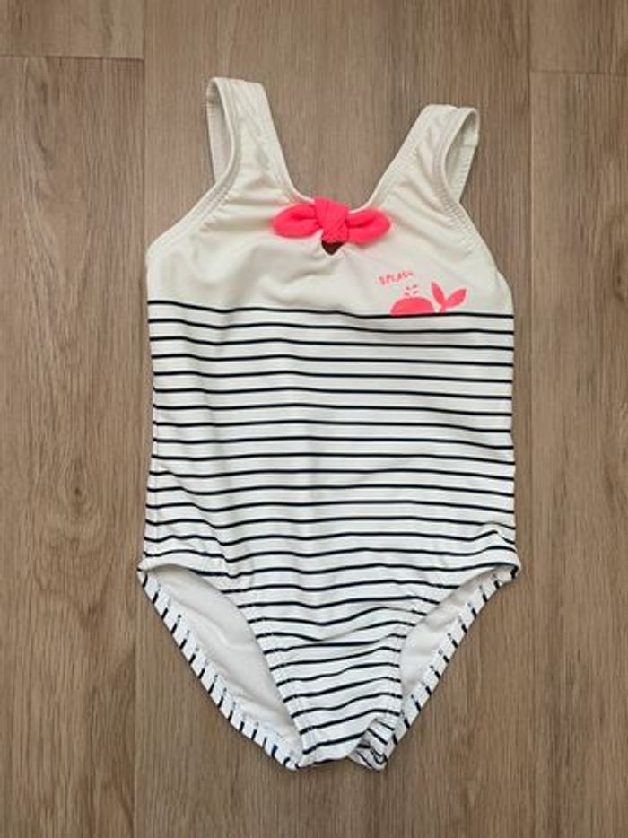 Maillot de bain Tape à l’œil blanc et bleu marine rayé 18 mois neuf