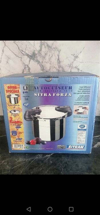 Cocotte neuve de 8l