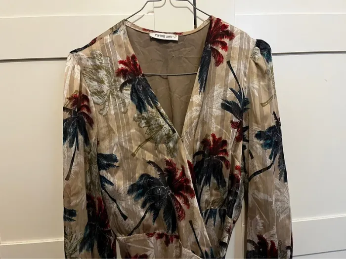 Robe porte-feuille - photo numéro 2