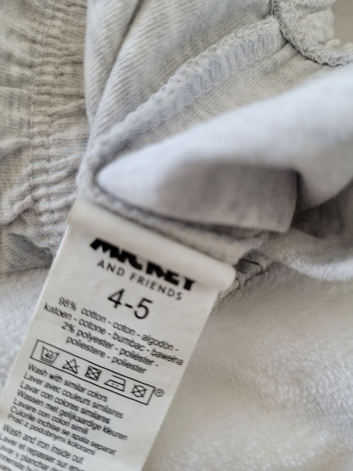 Pyjama Mickey 5 ans TBE - photo numéro 9