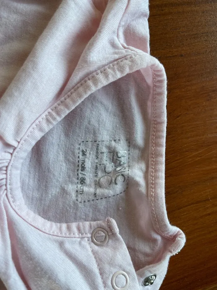 Lot de 4 t-shirt manches longues taille 2 ans bon état - photo numéro 6