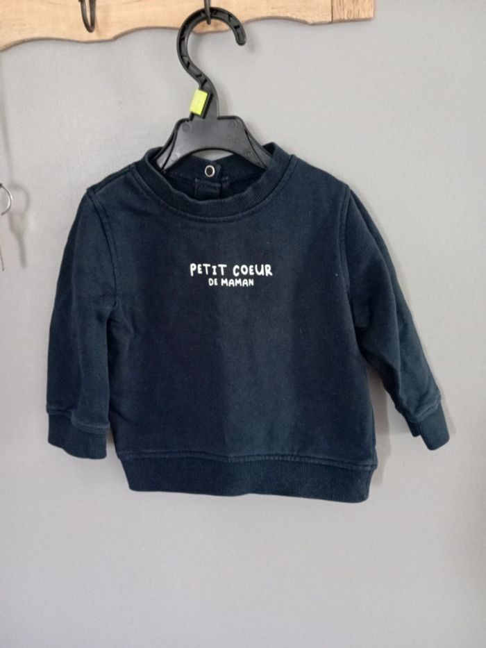 Sweat taille 12 mois