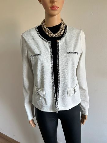 Veste légère blanche et noire pailletée Molly Bracken taille unique jamais portée (petit défaut)