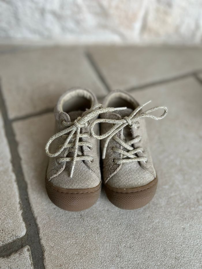 Chaussures dorées NATURINO