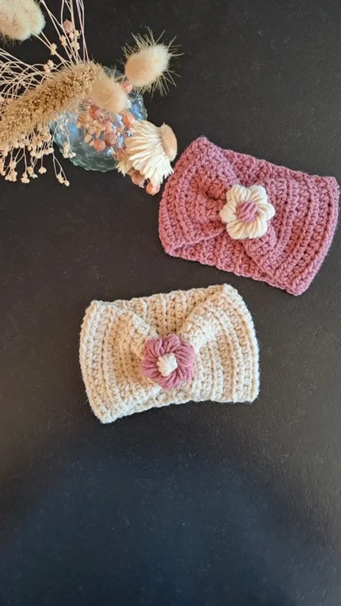 Bandeaux en laine crochet fleur bébé fille 0-3 mois