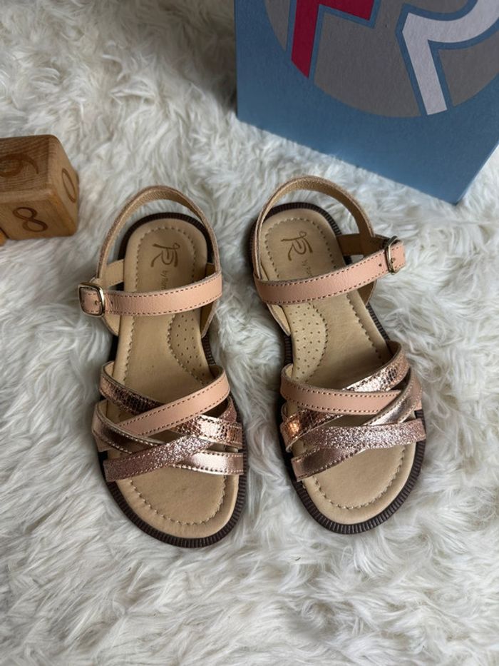 Paire de sandales Franco Romagnoli taille 28 - photo numéro 2