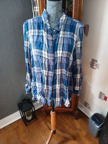 Chemise à carreaux
