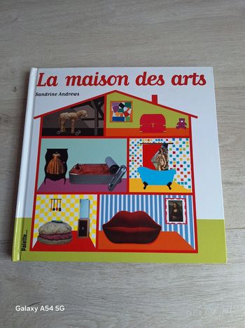 Livre la maison des arts