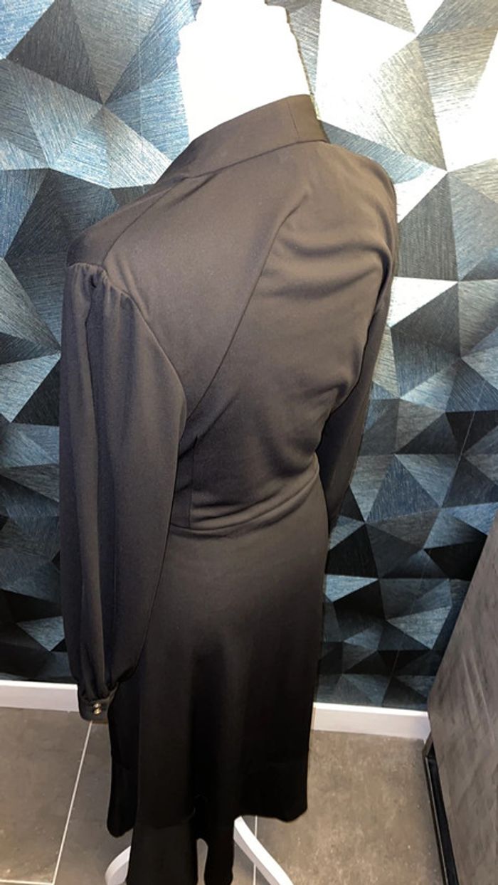 Robe noire - photo numéro 4