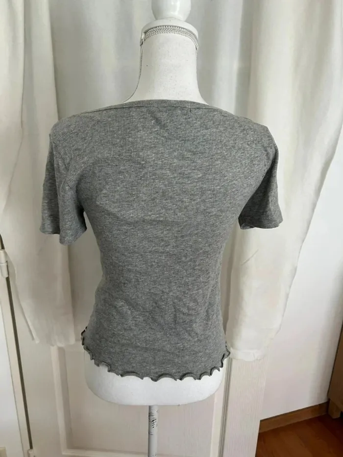 Haut gris - photo numéro 2