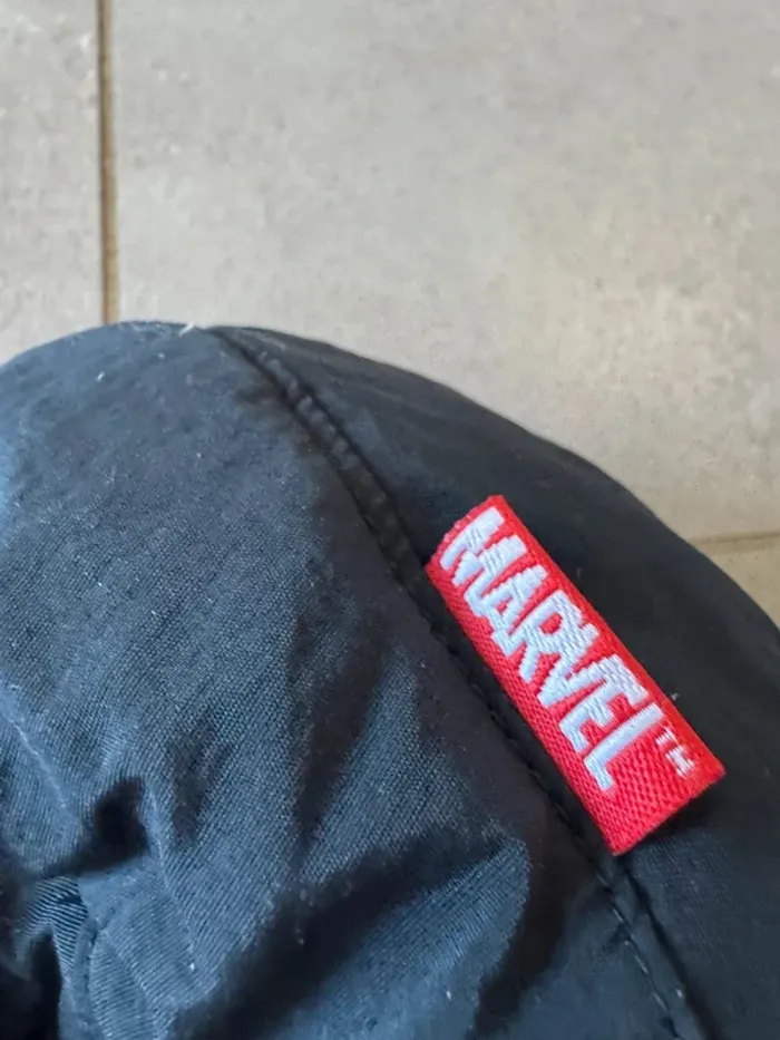Chapka marvel taille 54, très bon état - photo numéro 3