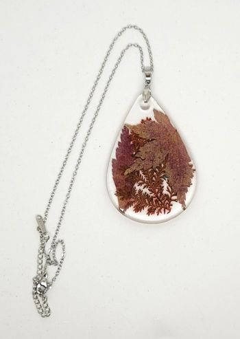 Bijoux création collier fleurs séchées automne