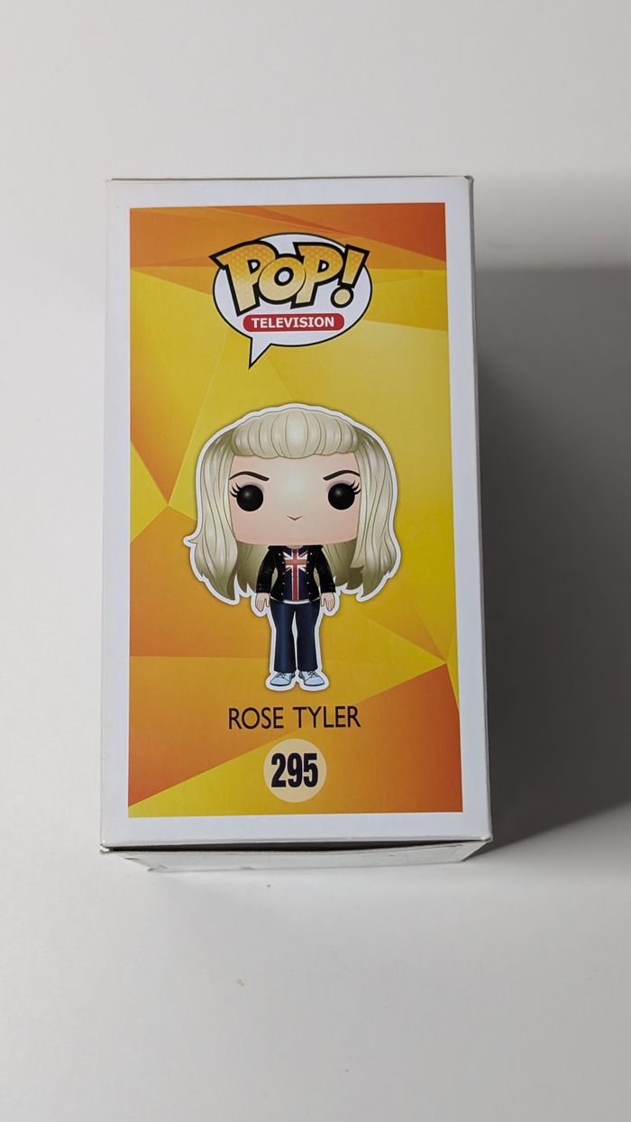 [Funko pop] Figurine Doctor Who Rose Tyler 295 - photo numéro 2