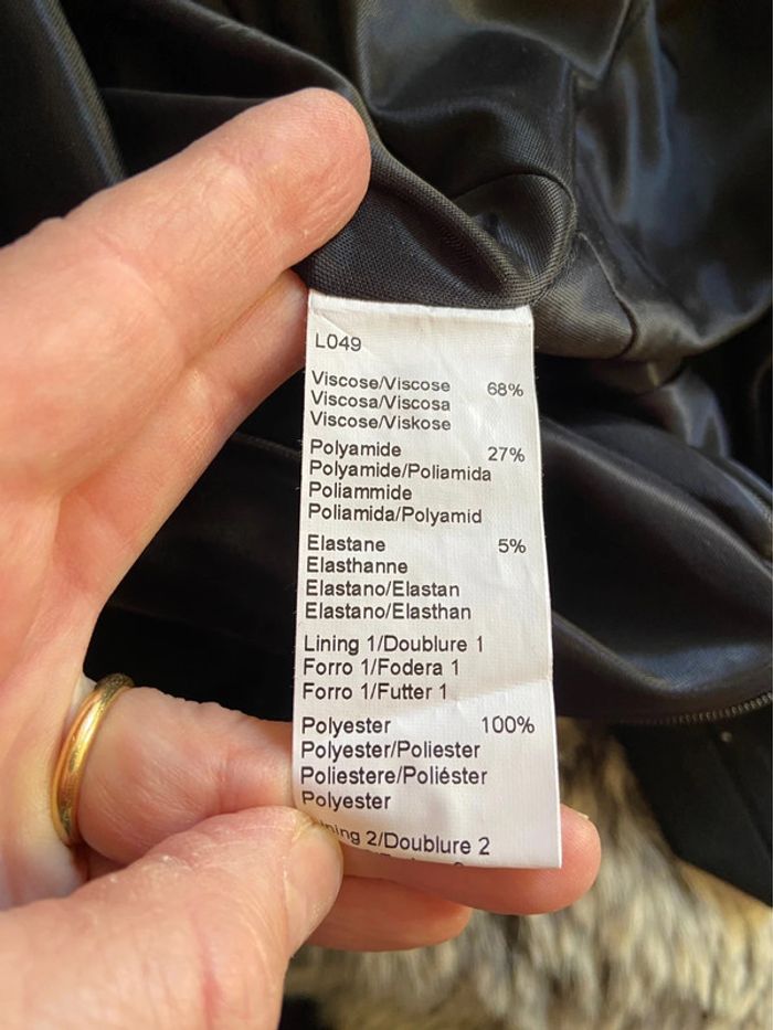 « La petite robe noire » Gérard Darel taille 44 - photo numéro 12