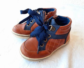 Chaussure marron taille 23