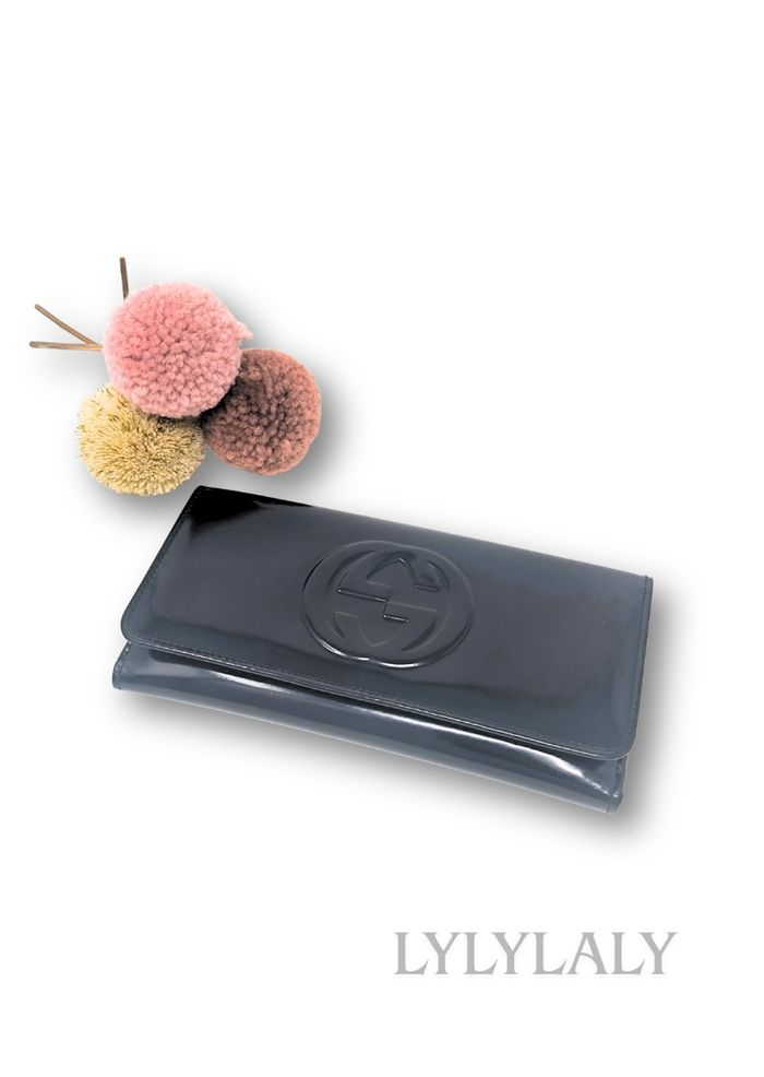 Portefeuille GUCCI authentique en cuir verni noir – logo GG embossé - photo numéro 10