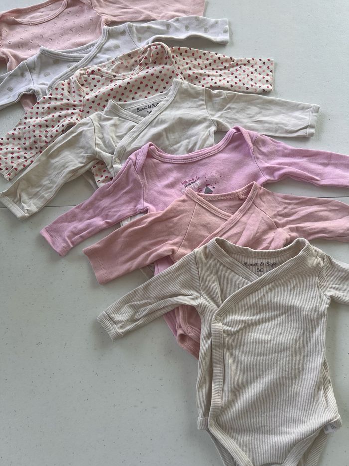 Lot de 7 bodies sweet soft/ baby Très bon état  Taille 1 mois - photo numéro 3