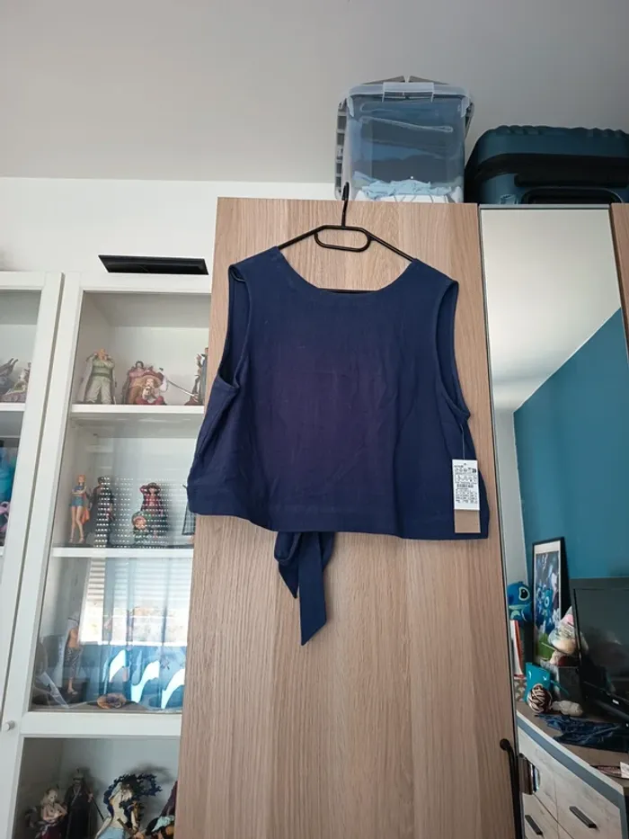 Top sans manches a nouer dans le dos avec dos nu bleu neuf Kiabi - Taille L 42-44 - photo numéro 2