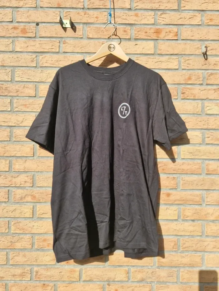 T-shirt noir • 47Ter - photo numéro 5