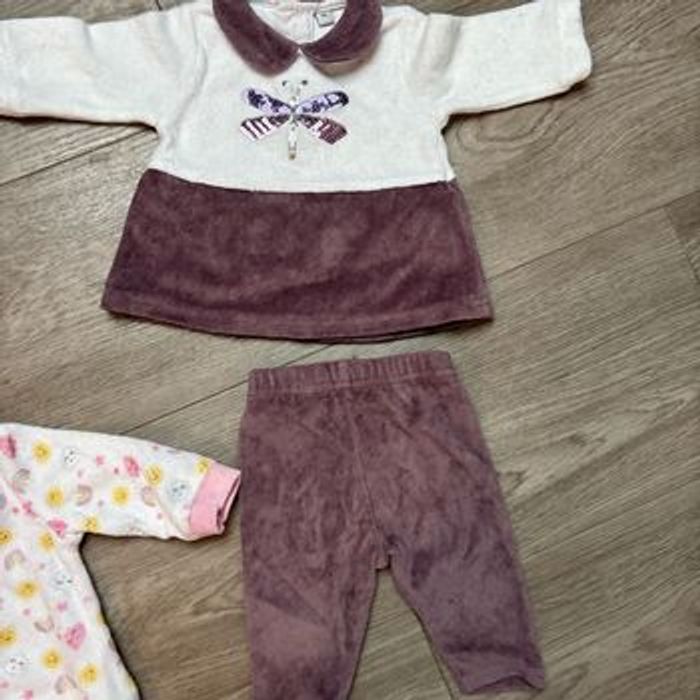 Lot pyjamas 1 mois - photo numéro 3