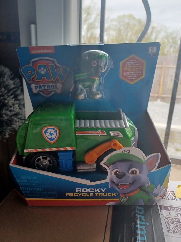 Rocky paw patrol