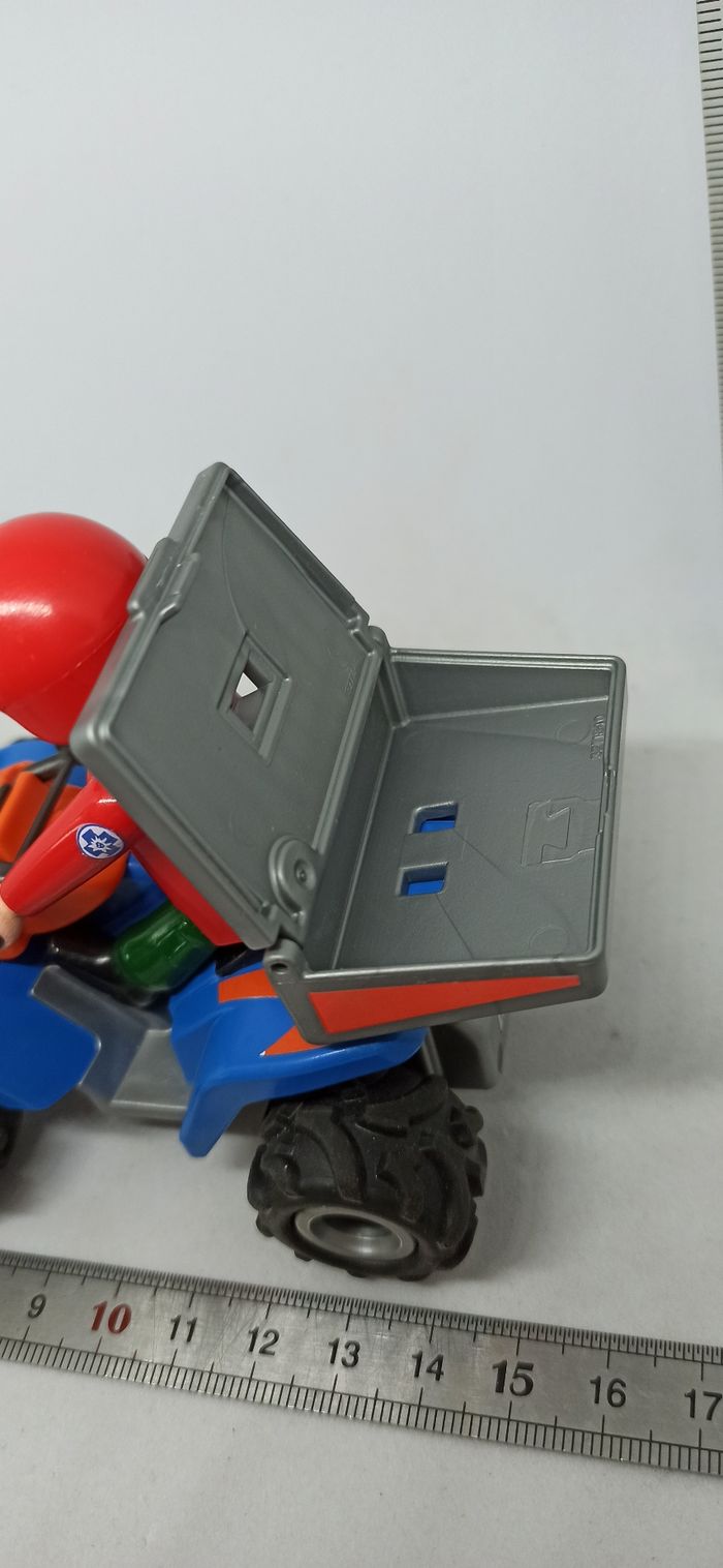 Homme secouriste avec quad à friction playmobil - photo numéro 8