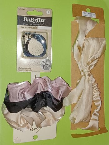 Lot  accessoires cheveux neuf