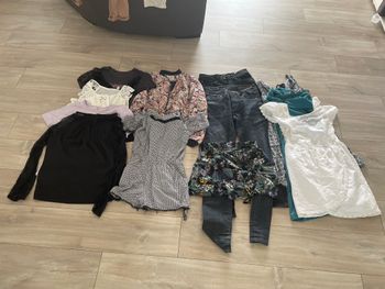 lot de vêtement taille S