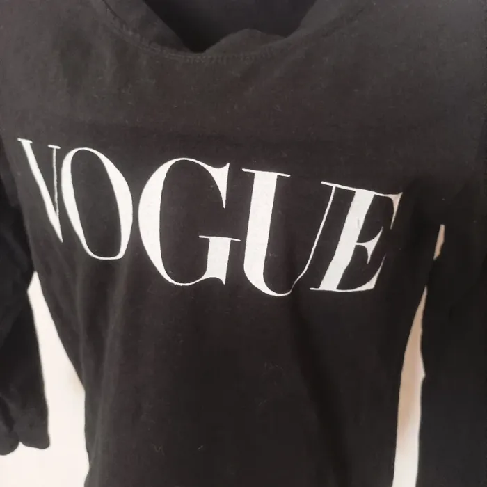 Sweat fin Vogue taille 34 - photo numéro 2