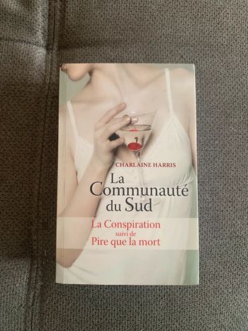 Livre la communauté du Sud Charlaine Harris