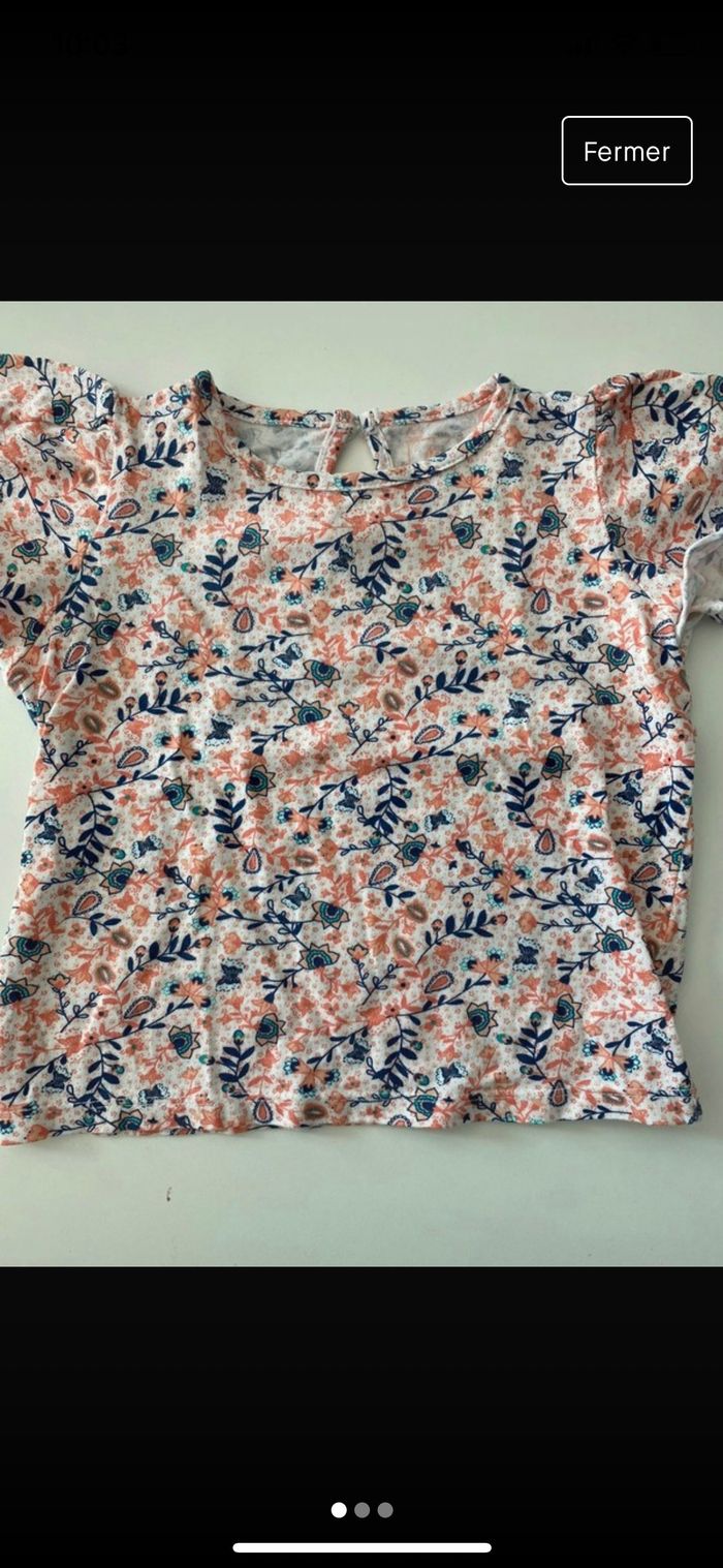 Tee shirt 2 ans très bon état
