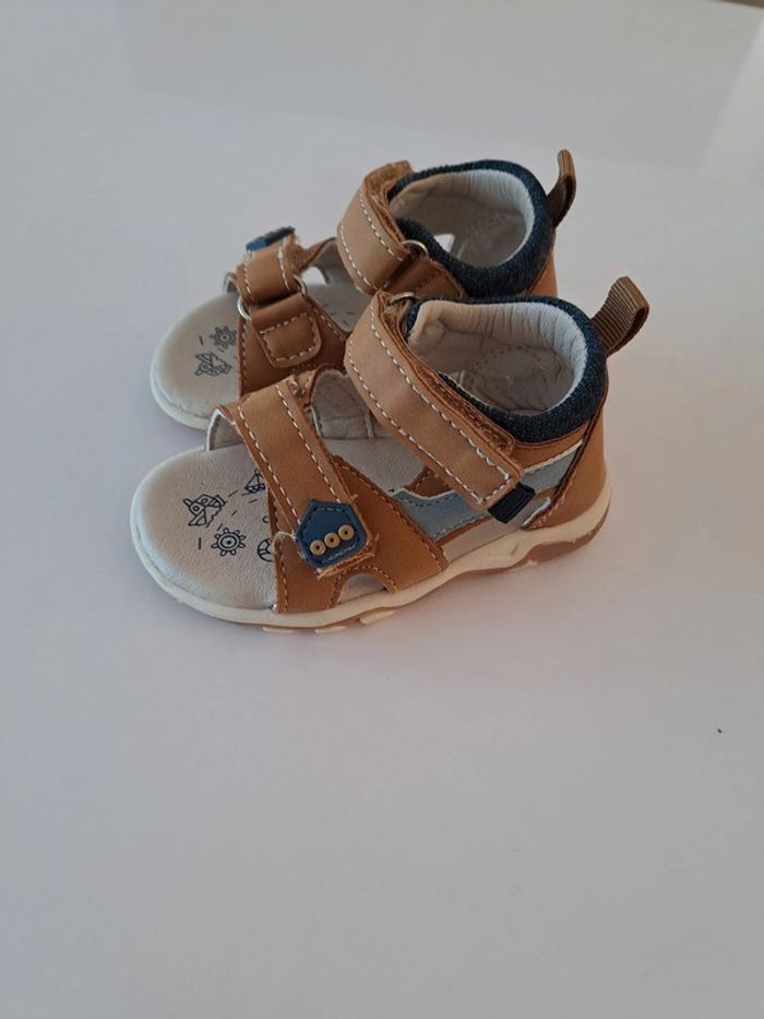 Chaussure - photo numéro 3