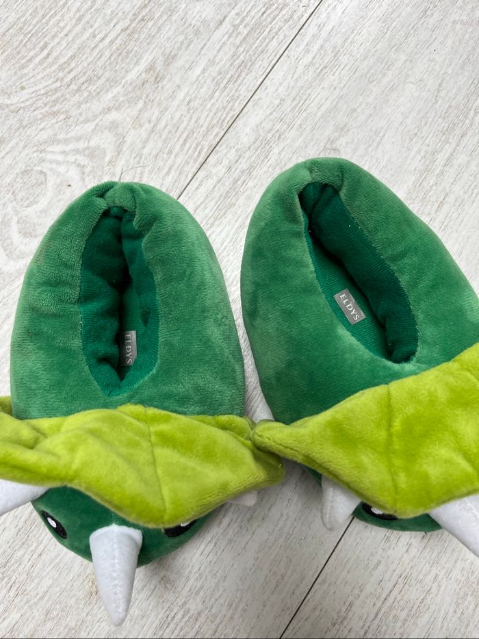 Chaussons verts dinosaure  taille 24/25 Eldys - photo numéro 2